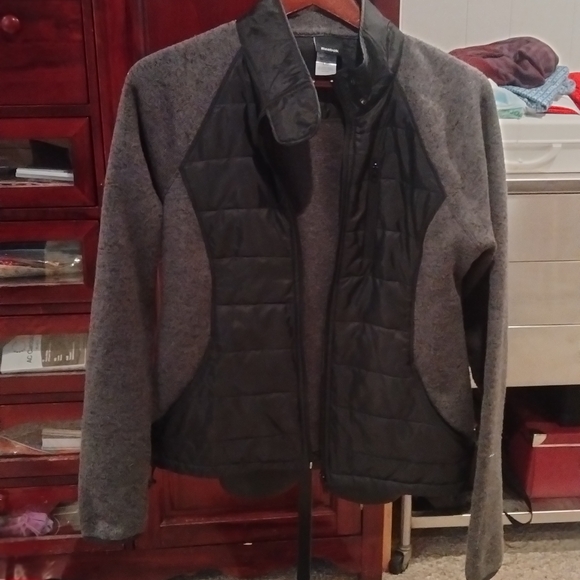 Reebok Men's Black and Gray Lightweight Jacket - Picture 1 of 4